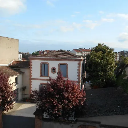 D'hotes Le 77 * Montauban