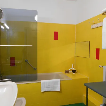 D'hotes Le 77 * Montauban